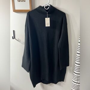 Old Navy Sweater Dress. NWT. Mock Turtleneck. Black. Large. Soft.